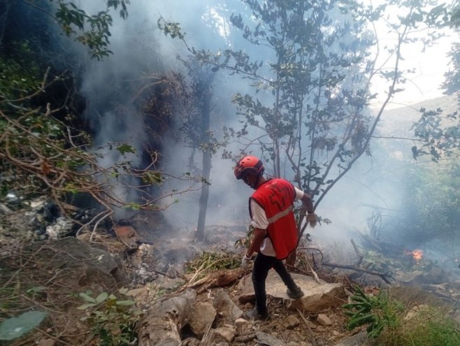 Пад хеликоптера у Кенији (Фото: EPA/KENYA RED CROSS) - 