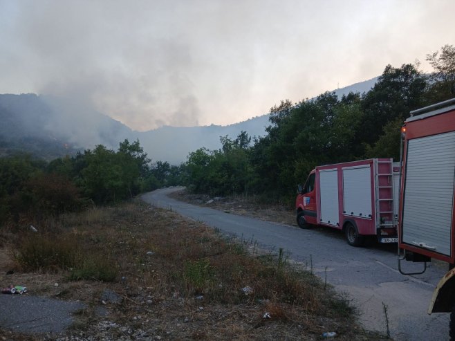 Пожар код Требиња: Најкритичније на потезу од Запланика према селу Орах