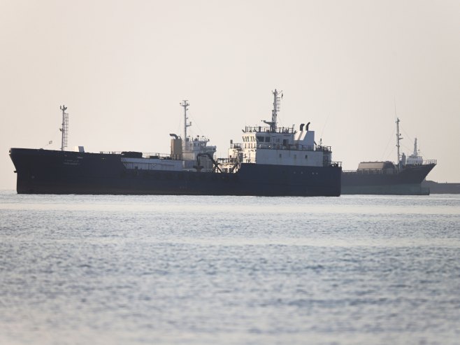 Иран: Одобрен нацрт закона о накнадама за транзит кроз Ормуски мореуз
