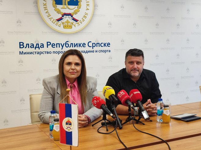 Унапређење спорта у школама у Српској