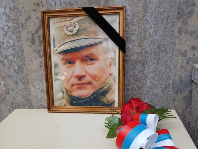 Термин преноса тијела генерала Ратка Младића у Србију зависи од бирократских процедура Механизма у Хагу