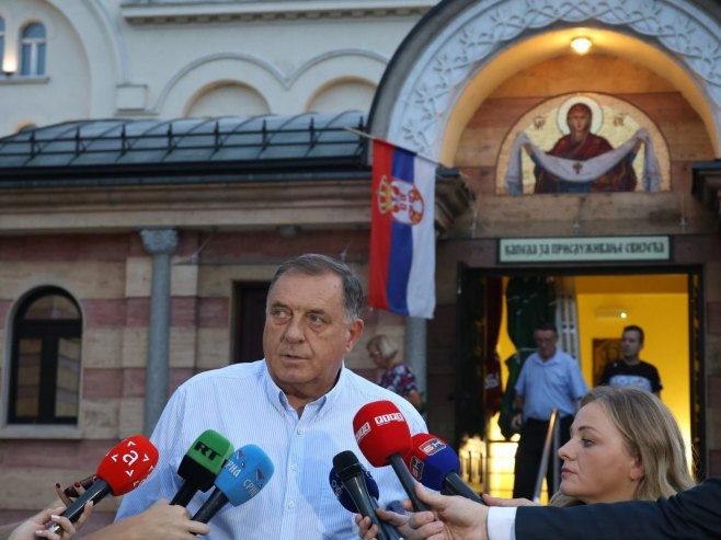 Додик: Народу нико не може забранити да памти генерала Младића