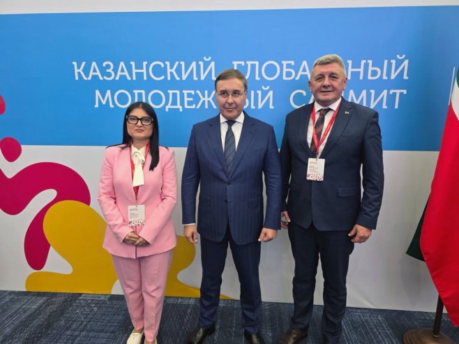 Мастиловић и Игњатовићева на састанку државних делегација учесница глобалног самита младих