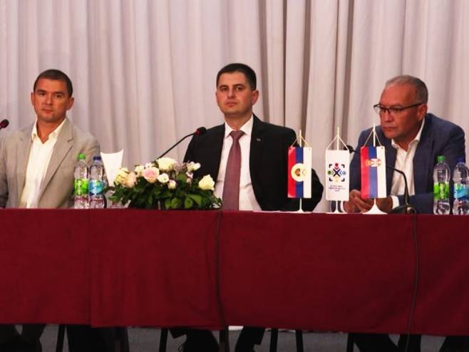 Милион и по марака за пројекат "Српска у фокусу"; Јавни позив отворен до 15. октобра (ВИДЕО)