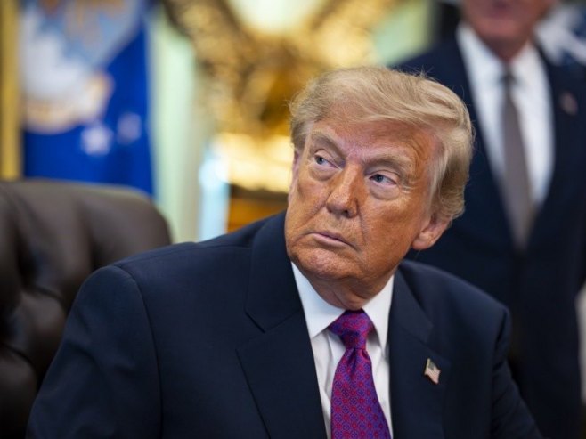 Трамп: Не искључујем могућност да ударимо Иран ако буде потребно