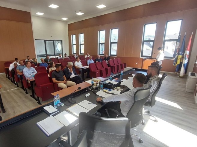 Минићу највеће признање за допринос и подршку општини Братунац Минићу највеће признање за допринос и подршку општини Братунац