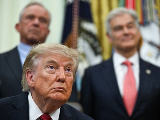 Трамп: Не покушавам да натјерам Иран да сједне за преговарачки сто