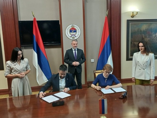 Амиџић и Видовић потписали споразум о зајму Међународне банке за обнову и развој
