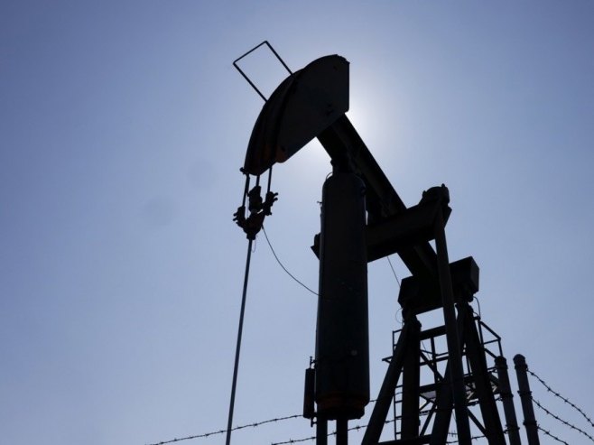 ОПЕК плус задржава исту производњу нафте у октобру