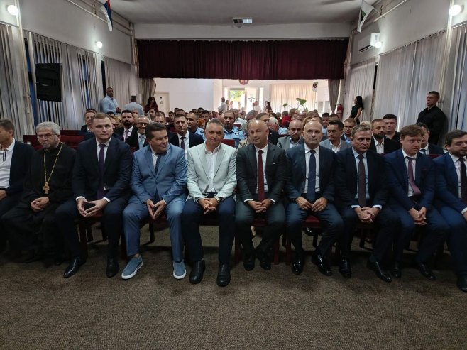 Свечана академија у Станарима, присуствују Минић и Стевандић