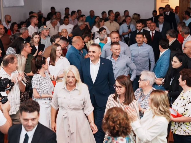 СНСД у Костајници (Фото: Инстаграм/Саво Минић) СНСД у Костајници (Фото: Инстаграм/Саво Минић) -