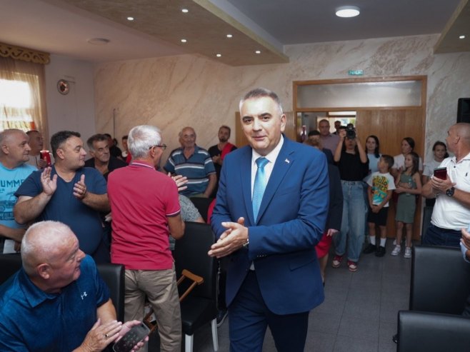 Минић: Подршка честитих људи даје нам снагу да идемо одлучно до побједе