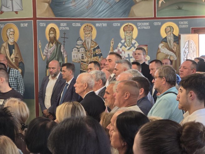 У Доњем Брезику освештање Храма Христа Спаситеља, присуствује Минић (ФОТО)
