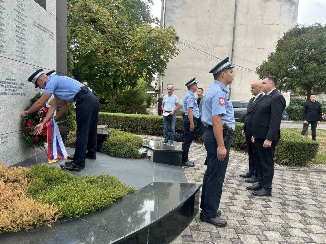 У Бањалуци парастос за погинуле борце Посебних јединица полиције (ФОТО)