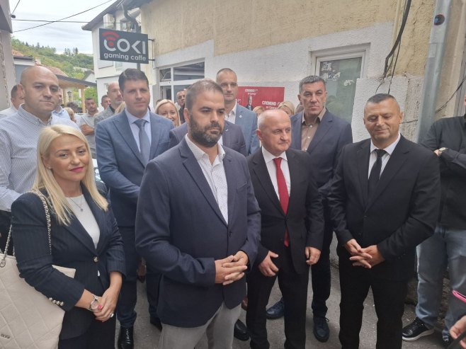 Коалиција СП, ДЕМОС-а и НДП-а у Вишеграду Коалиција СП, ДЕМОС-а и НДП-а у Вишеграду - Фото: СРНА