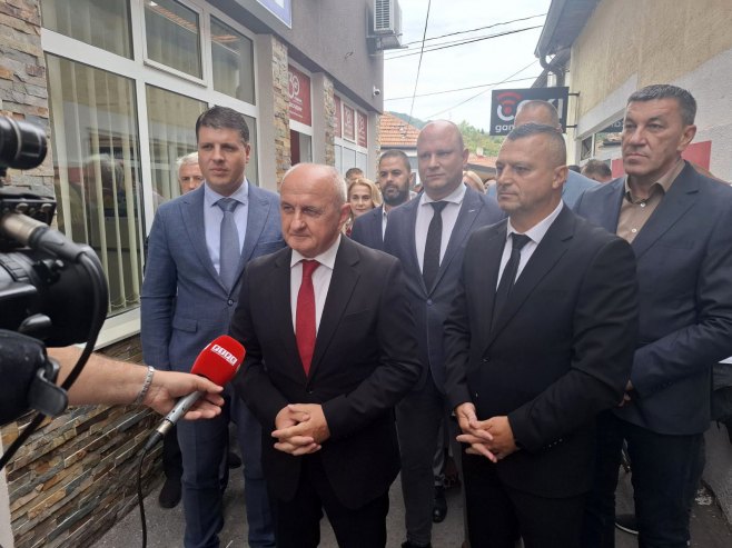 Коалиција СП, ДЕМОС-а и НДП-а у Вишеграду Коалиција СП, ДЕМОС-а и НДП-а у Вишеграду - Фото: СРНА