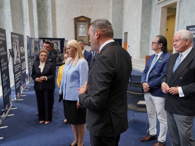 Меморијални центар у Конгресу САД представио изложбу "Упознајте српско страдање" (ФОТО)
