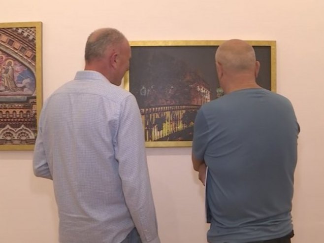 Требиње: Представљена изложба "Светиње Санкт Петербурга"