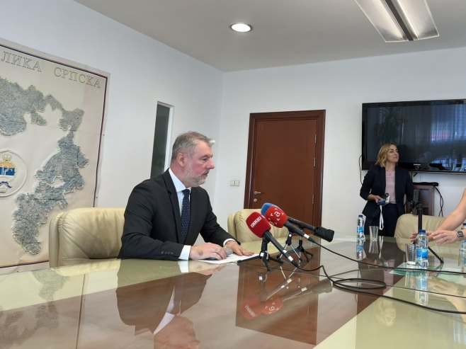 Шеранић о модернизацији Болнице у Приједору: Ограничени поступак даје сигурност заштите јавних средстава (ВИДЕО)