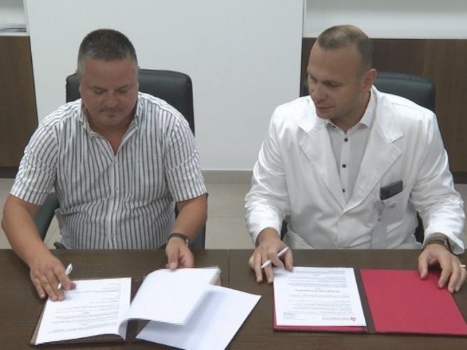УКЦ Српске и Медицинска школа у Бањалуци потписали споразум о сарадњи