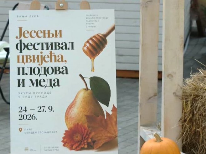 Мирис јесени у парку Младен Стојановић: Фестивал цвијећа, плодова и меда (ВИДЕО)