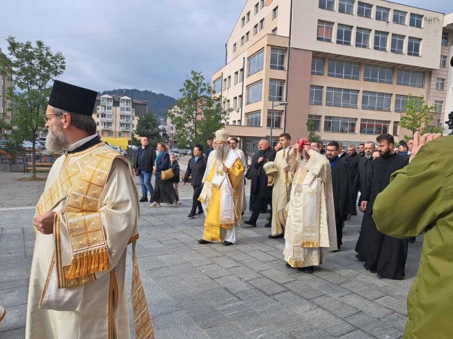Патријарх Порфирије освештао храм у Палама