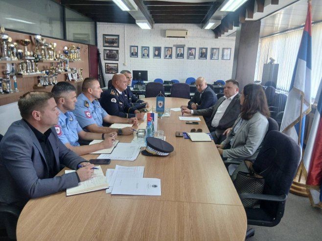 Будимир и Кострешевић посјетили ПУ Бијељина Будимир и Кострешевић посјетили ПУ Бијељина - Фото: Уступљена фотографија