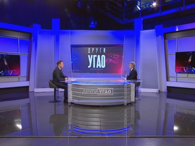 Сакс: Санкције које је ЕУ увела Русији вратиле се као бумеранг; НАТО се мора престатити ширити (ВИДЕО)