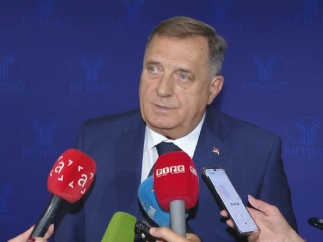 Додик након предавања у Москви: Сви који се баве политиком знају за шта се Српска бори (ВИДЕО)