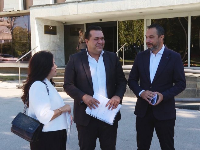 СДП предао иницијативе за нове законе у НСРС СДП предао иницијативе за нове законе у НСРС - Фото: РТРС