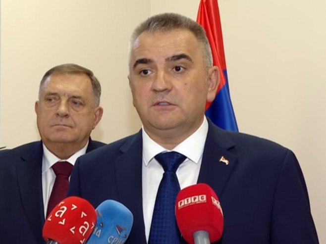 Минић о састанку са Путином: Исказана подршка развијању привредне сарадње