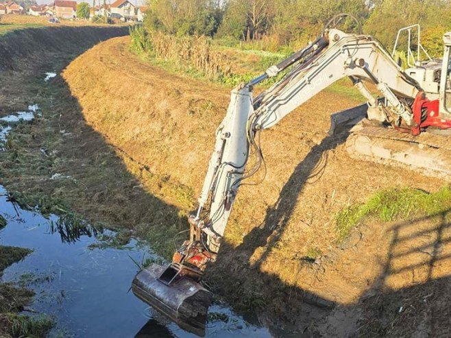 Хитни радови уређења корита Милошевице у Приједору
