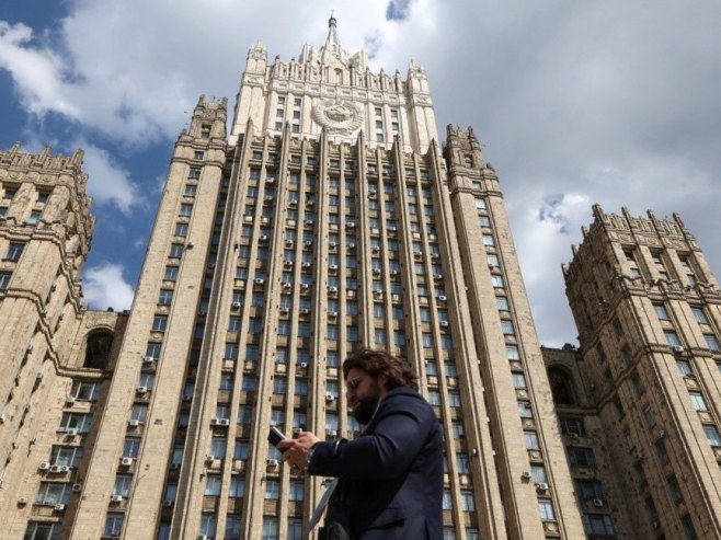 Руски МИП упозорио странце да не путују у Украјину
