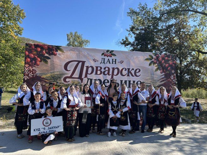 Одржана 25. туристичко-привредна манифестација "Дани дрварске дрењине" (ФОТО)