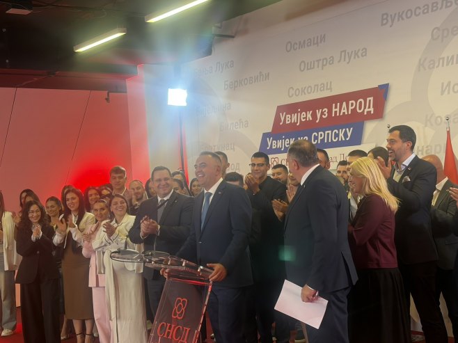 Минић: Изашли смо пред народ, испоручујемо стабилност и тако ћемо наставити (ВИДЕО)