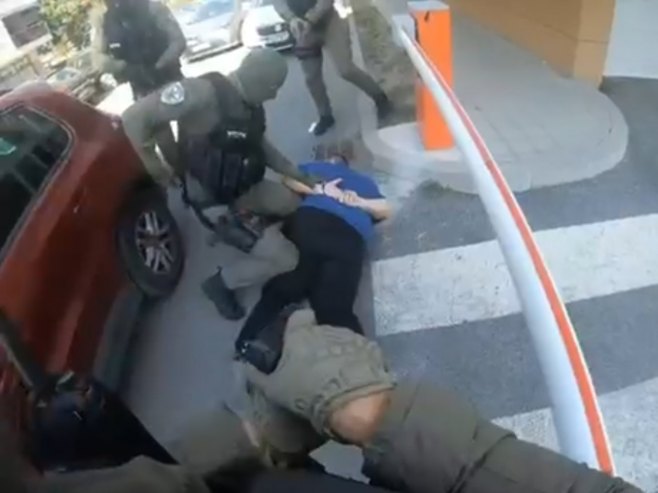 Држављанин Црне Горе по Интерполовој потјерници предат Тужилаштву у Добоју