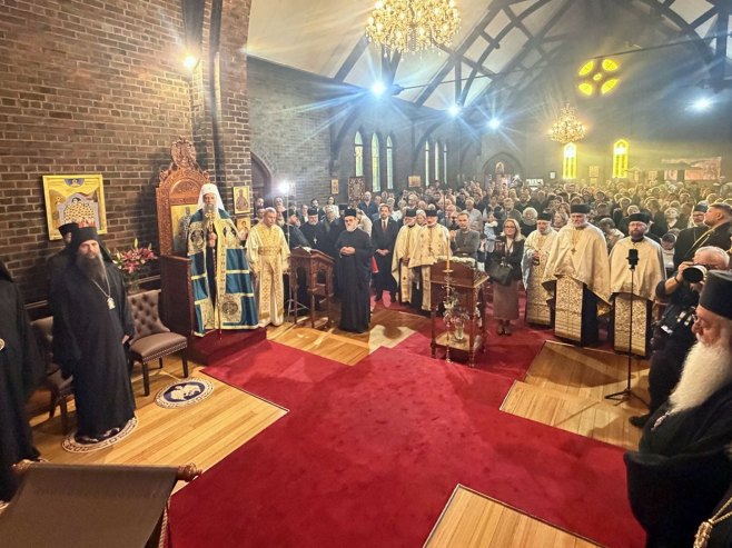 Доксологија у част патријарха Порфирија: Срби у Аустралији никада да не одступе од своје вјере