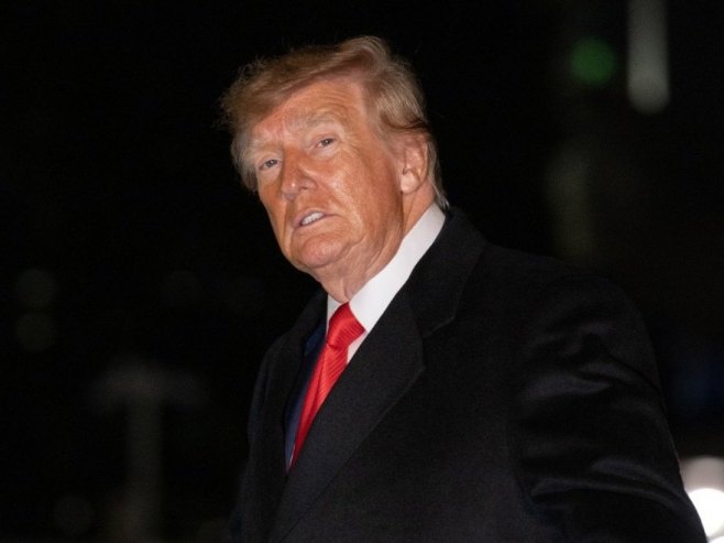 Трамп разматра преименовање Aтлантског океана у "Tрампов океан"