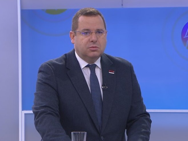 Ковачевић: Немамо црвене линије, већ црвене, плаве и бијеле као симбол онога за шта се боримо свим срцем и душом (ВИДЕО)