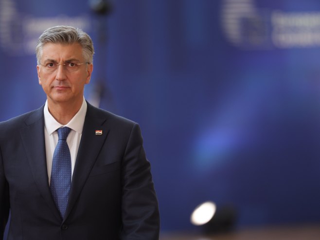 Пленковић одбацио оптужбе о "отровној Лици", тврди да опозиција покушава дестабилизовати Владу