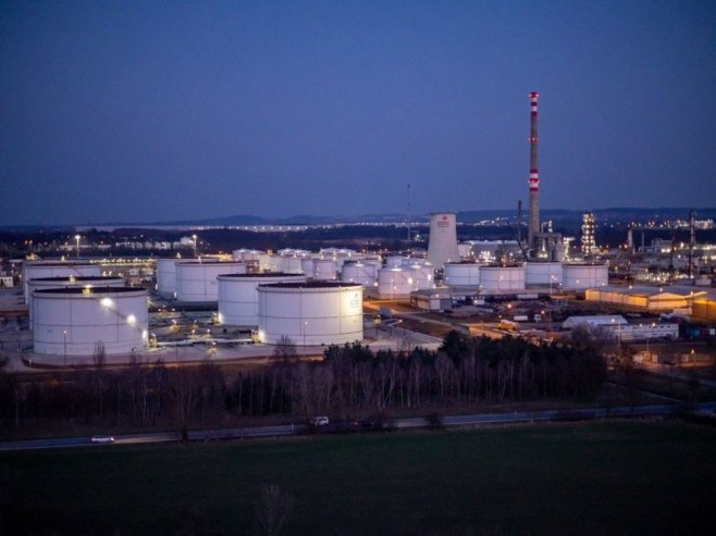 Међународна агенција за енергетику најавила брже пласирање нафте из резерви