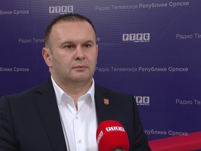 Ћосић за РТРС: Мржња и поруке упућене Србима, покушај прекрајања историје (ВИДЕО)