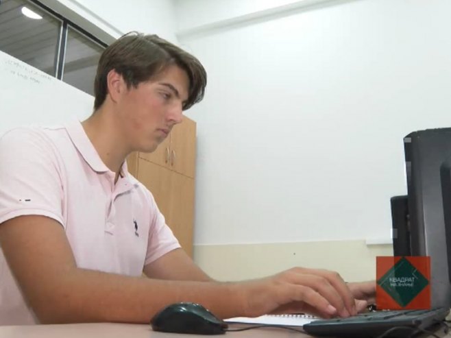 Од приједорских клупа до свјетског центра технологије: Алексеј Ђукић учествовао на хекатону у Шенжену