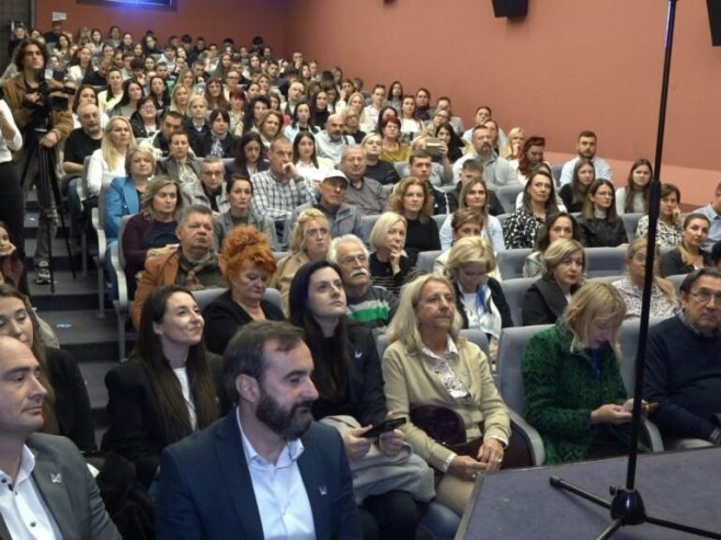 У Приједору одржана трибина "Утицај исхране на психичко здравље"