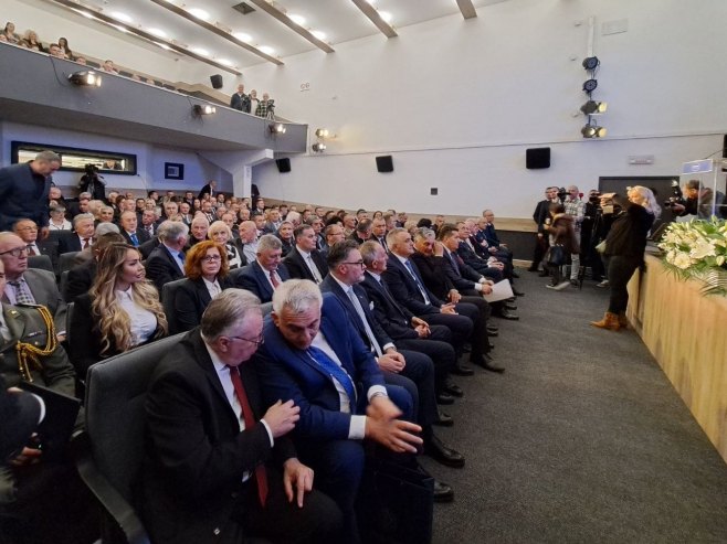 УЖИВО - Свечана академија поводом 35 година од оснивања НСРС