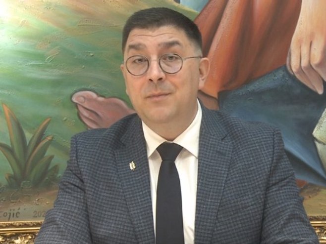 Стевановић: Менаџменти три јавна сервиса требају сјести за сто и договорити како даље