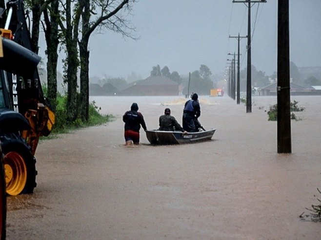 Поплаве у Бразилу (фото: EPA-EFE/JOAO VILNEI/SANTA MARIA CITY COUNCIL/HANDOUT) - 